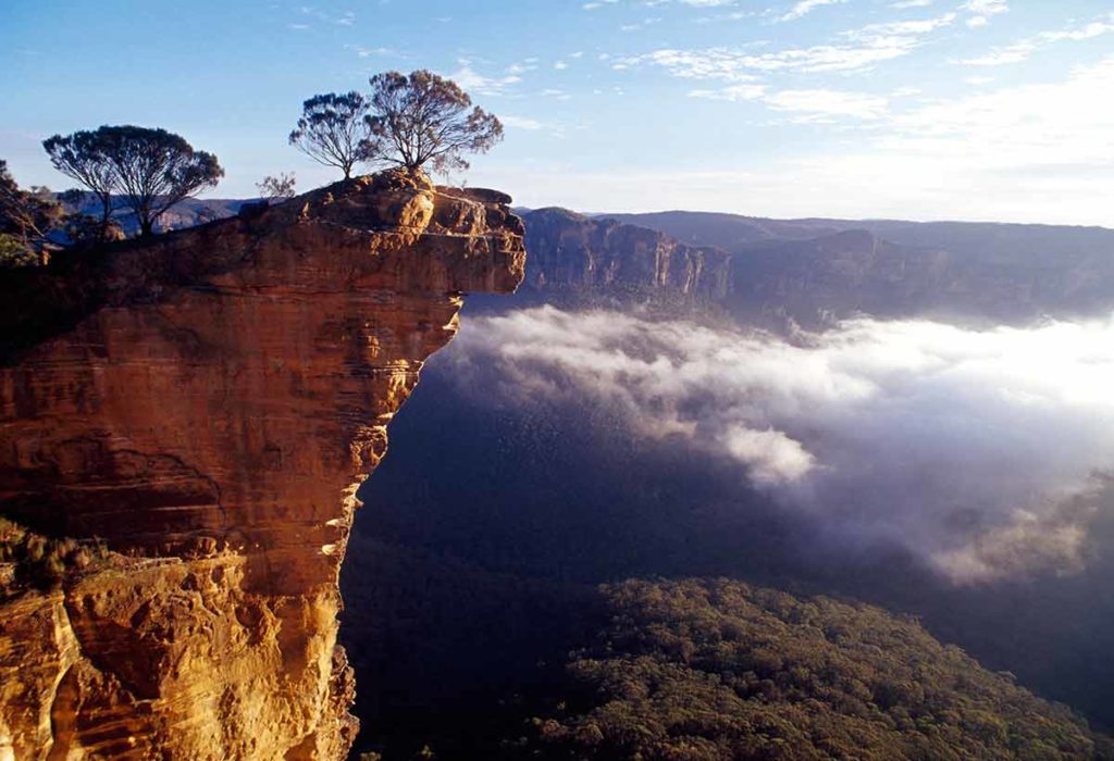 vsiting hanging rock is one of the things to do blue mountains