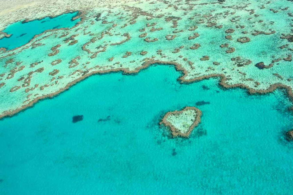 Australia Landmarks: Great Barrier Reef