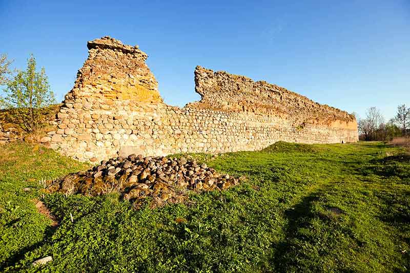 Belarus castles ruins belarus