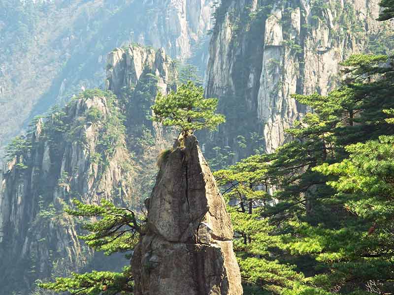 Best time of year to visit China Huangshan Mountains