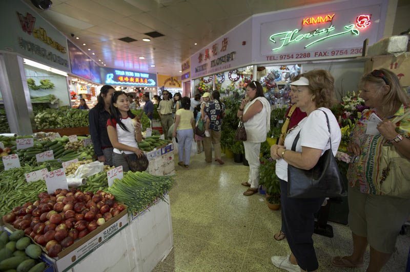 Sydney Cabramatta - The tour takes you grocery shopping at fresh food markets