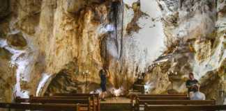 Capricorn caves