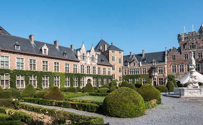 Castles of Belgium (Kasteel van Gaasbeek)