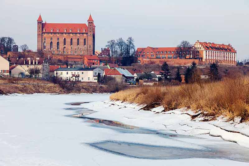 Gniew Castle in winter