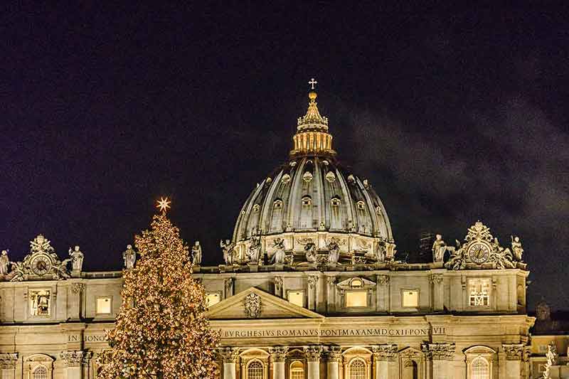 Christmas eve in Rome Saint Peters Basilica