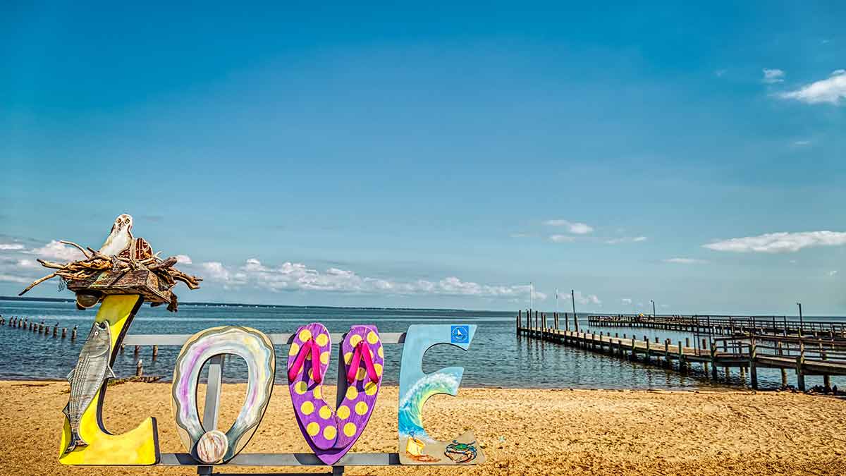 Colonial Beach Virginia colourful sign that spells LOVE