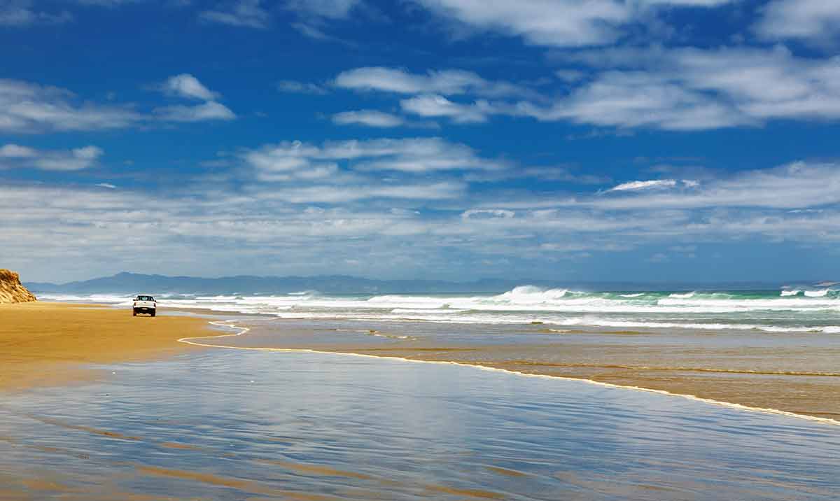 Longest sea beach in the world (Ninety Mile Beach, New Zealand)