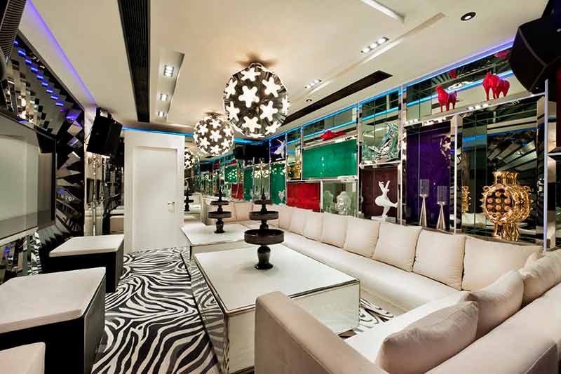 Macau Club Cubic White VIP Room