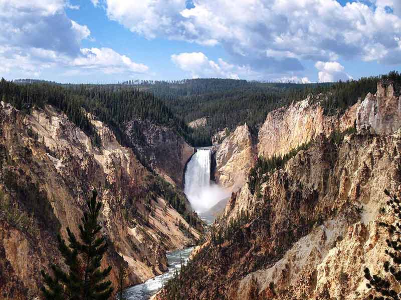 Montana famous landmarks Yellowstone National Park Canyon falls