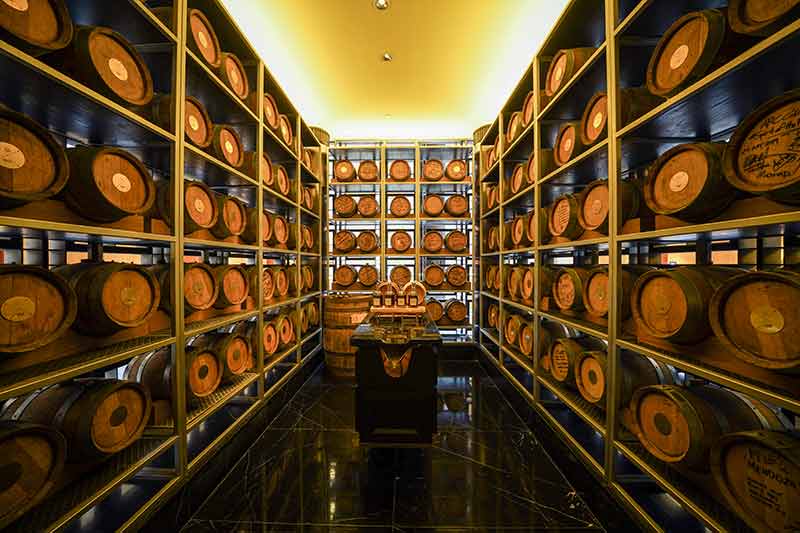 Singapore Bars Manhattan+Bar barrel room