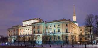 15 Spectacular Palaces In Russia That Redefine Luxury St Michael's Castle in Russia at night