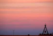 Australia’s Underground Town Is Stranger Than You Think coober pedy sunset