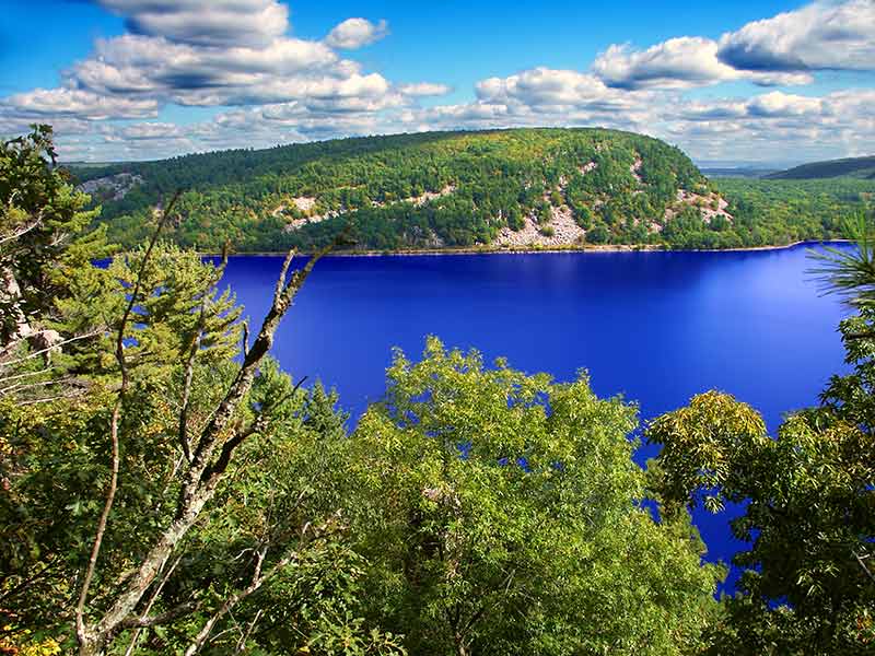 are there any national parks in wisconsin blue water and green trees