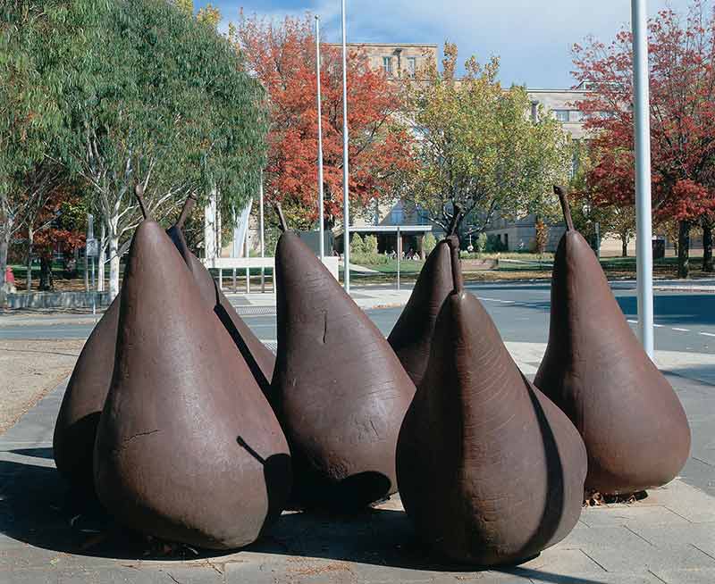 art galleries in canberra national gallery pear sculpture
