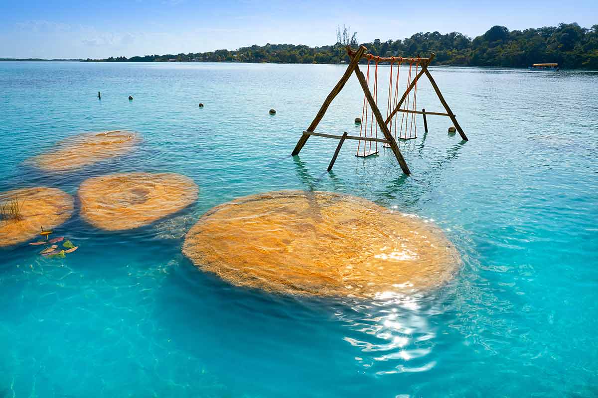 bacalar mexico stromatolites