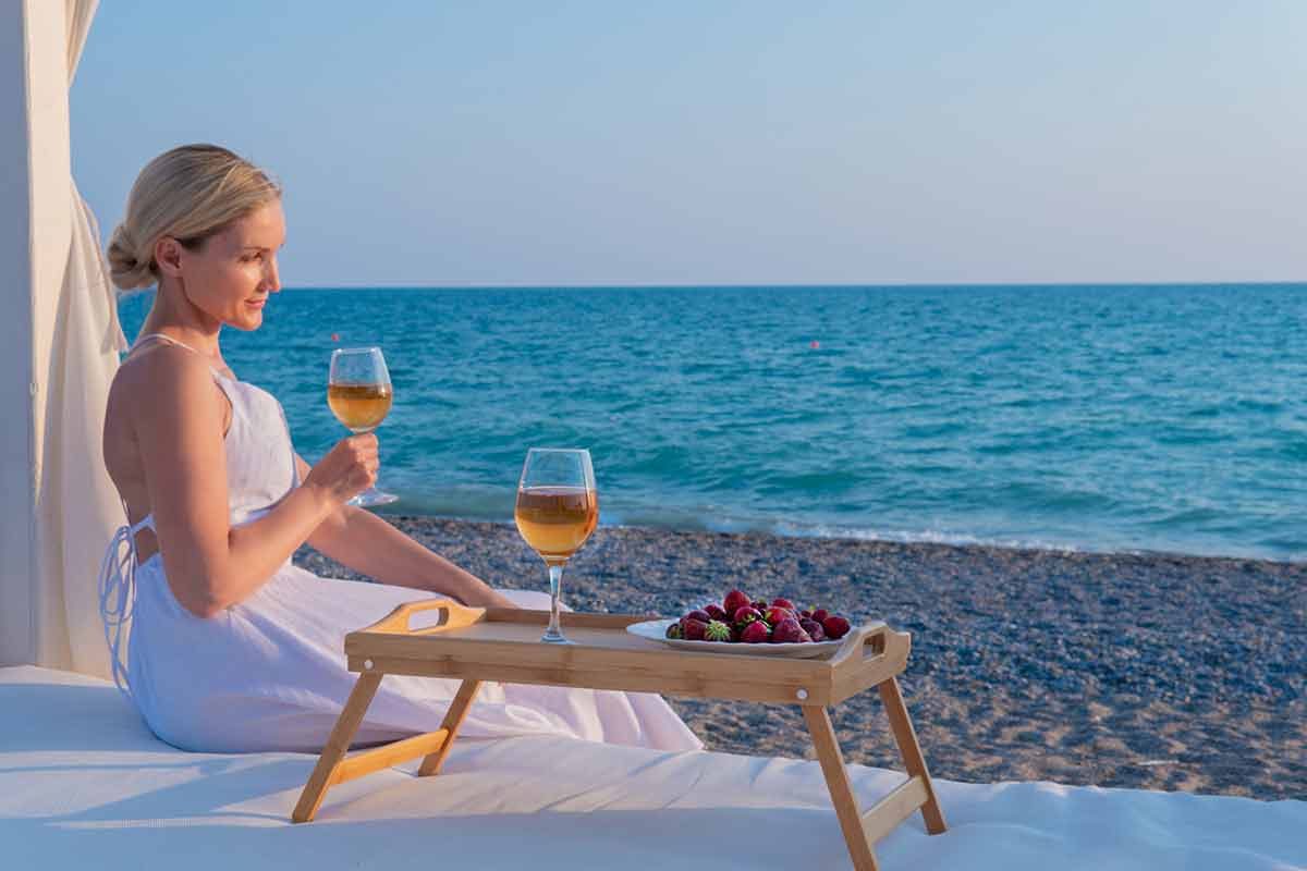 Drinks Tray Wine Sea Rest Restaurant