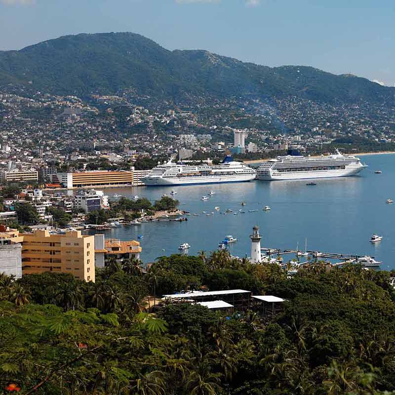 cruise ships docked in Acapulco Bay