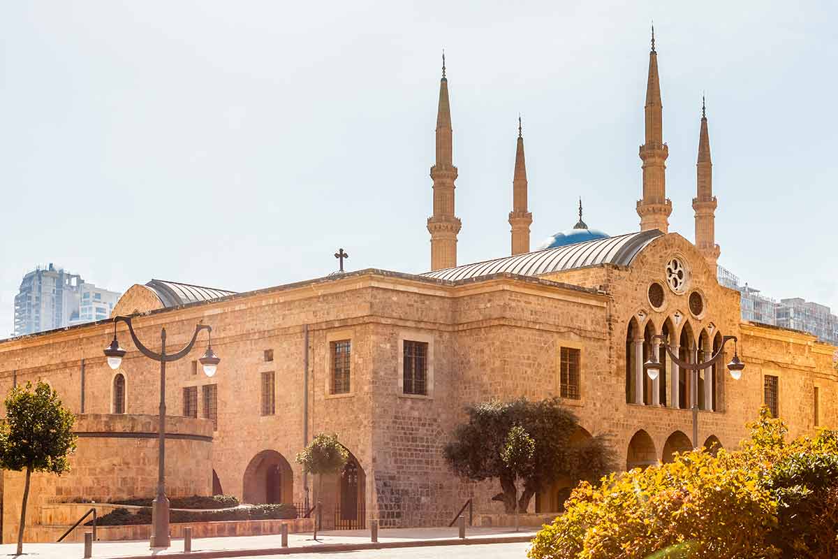 Saint Georges Maronite cathedral and Mohammad Al-Amin Mosque in the background in the center of Beirut, Lebanon.