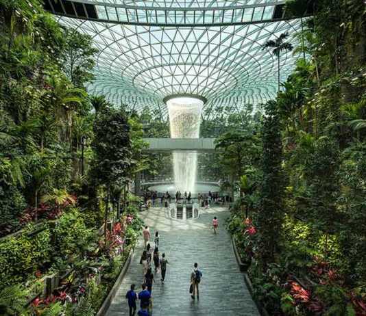 best time to visit Singapore Jewel Changi Airport