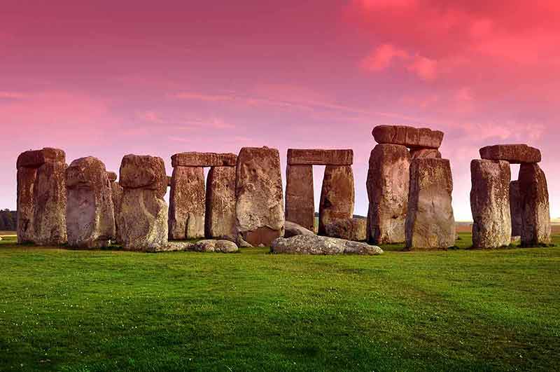 best time to visit england stonehenge
