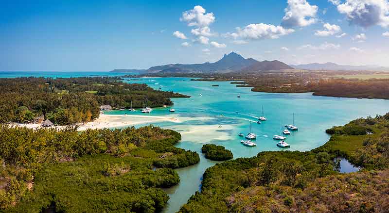 Ile Aux Cerfs Island With Idyllic Beach Scene