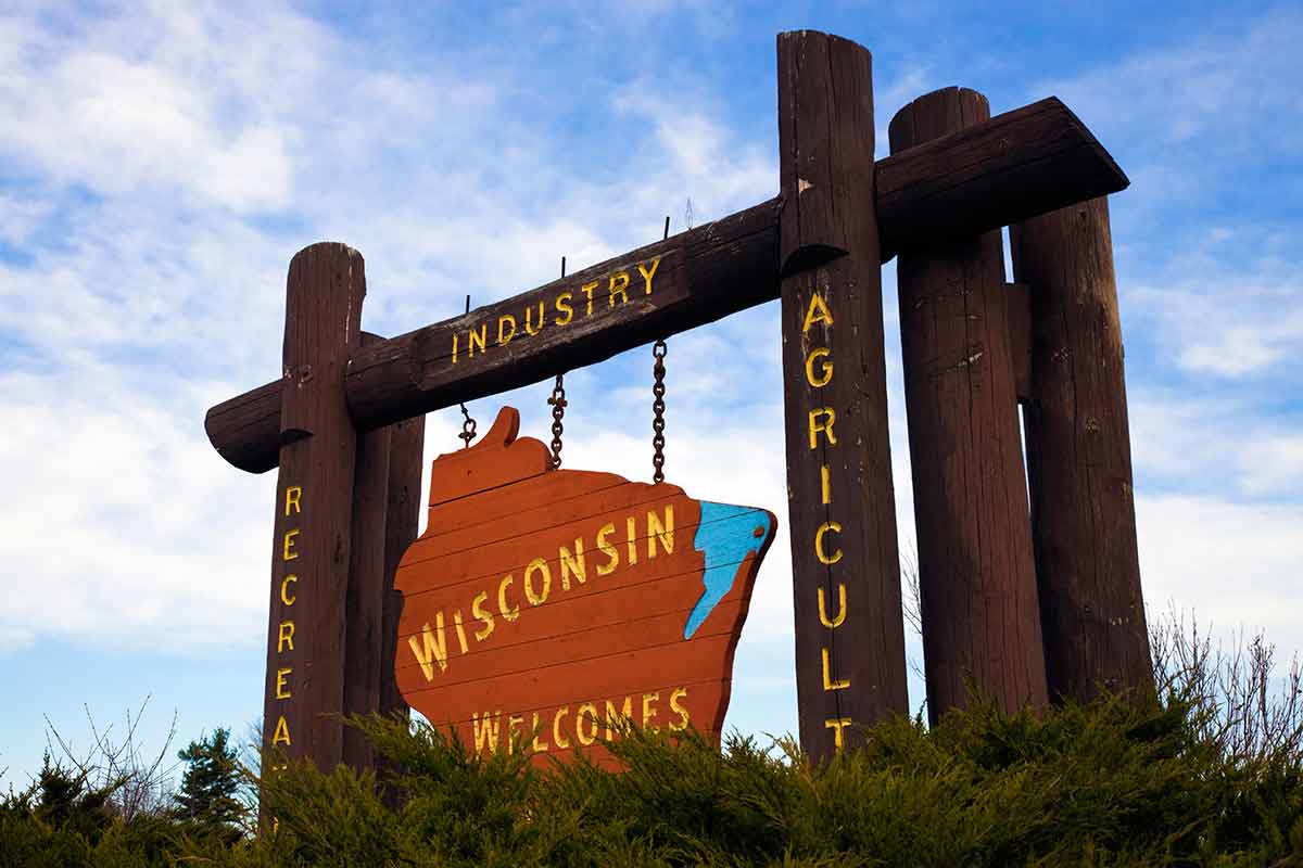 Welcome to Wisconsin road sign.