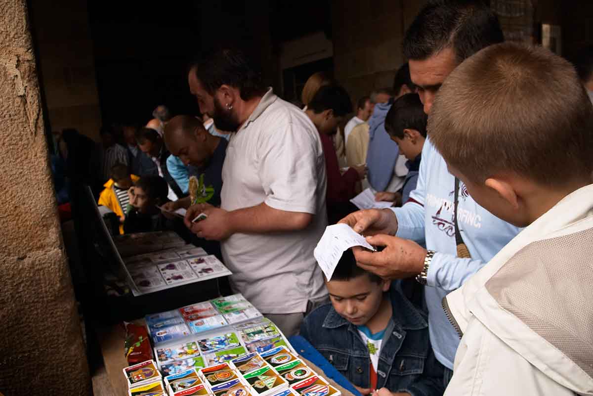 football card vendors in Plaza Nueva, bilbao spain