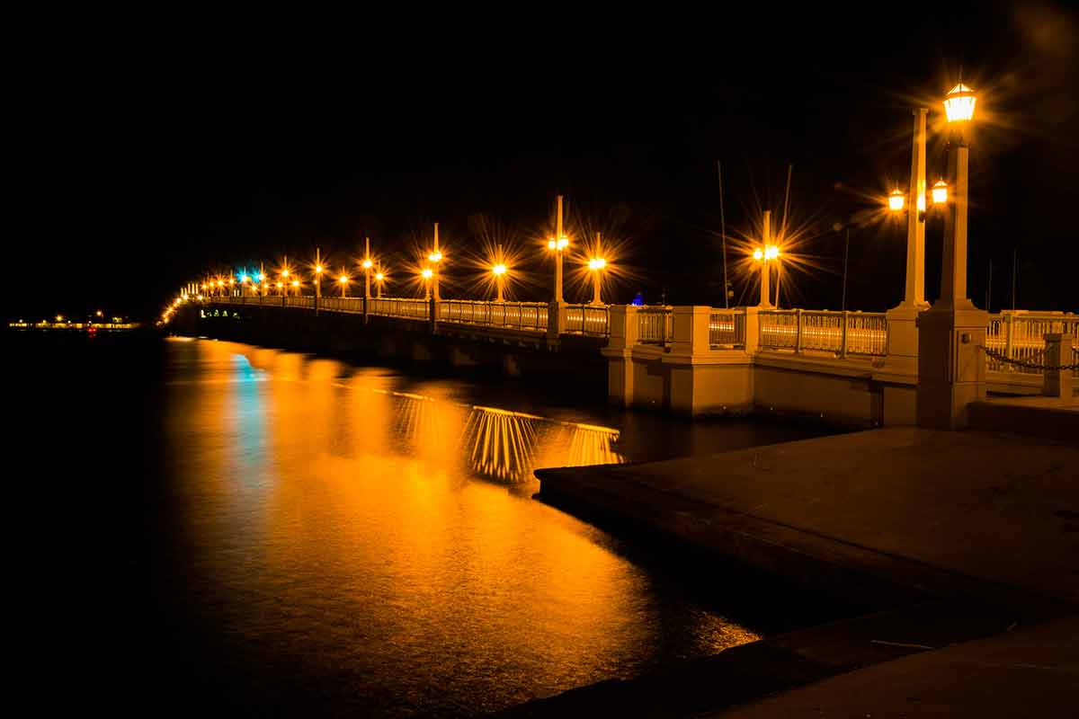 bridge of lions st augustine at night