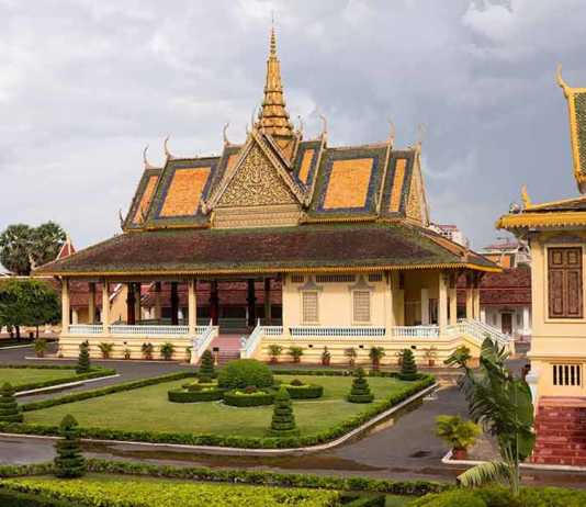 cambodia famous landmarks Moonlight Pavilion in Royal Palace