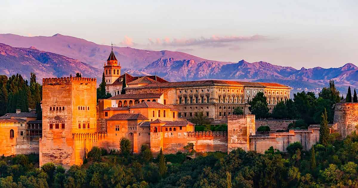 castles in spain alhambra at dusk