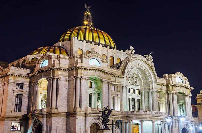 centro historico mexico city safe at night Palace of Fine Arts