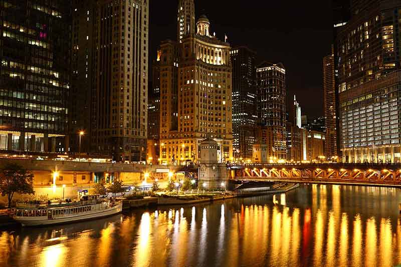 chicago river at night