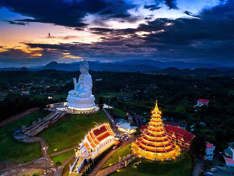 From Chiang Mai: Chiang Rai Temples Small Group/Private Tour