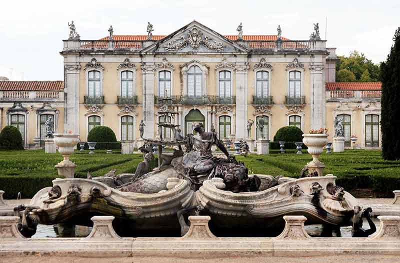 day trips by train from lisbon