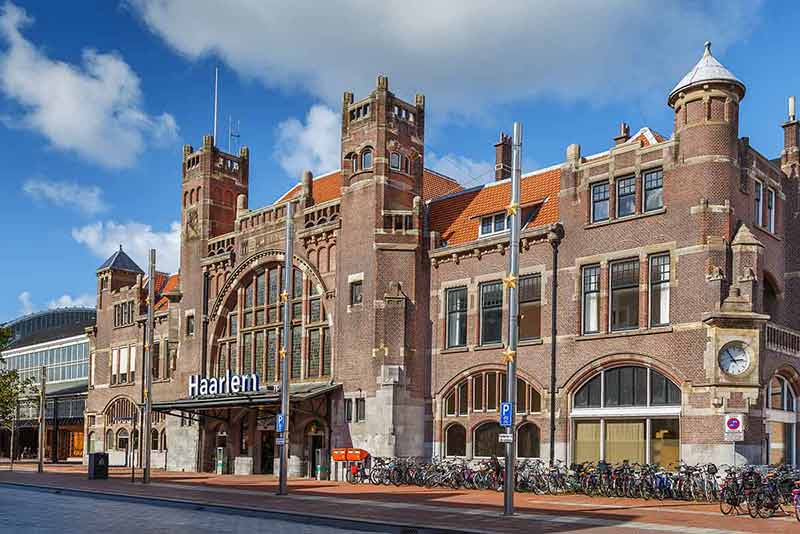 Haarlem railway station