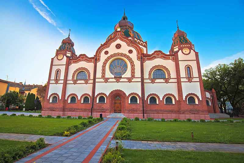 day trips from belgrade subotica synagogue