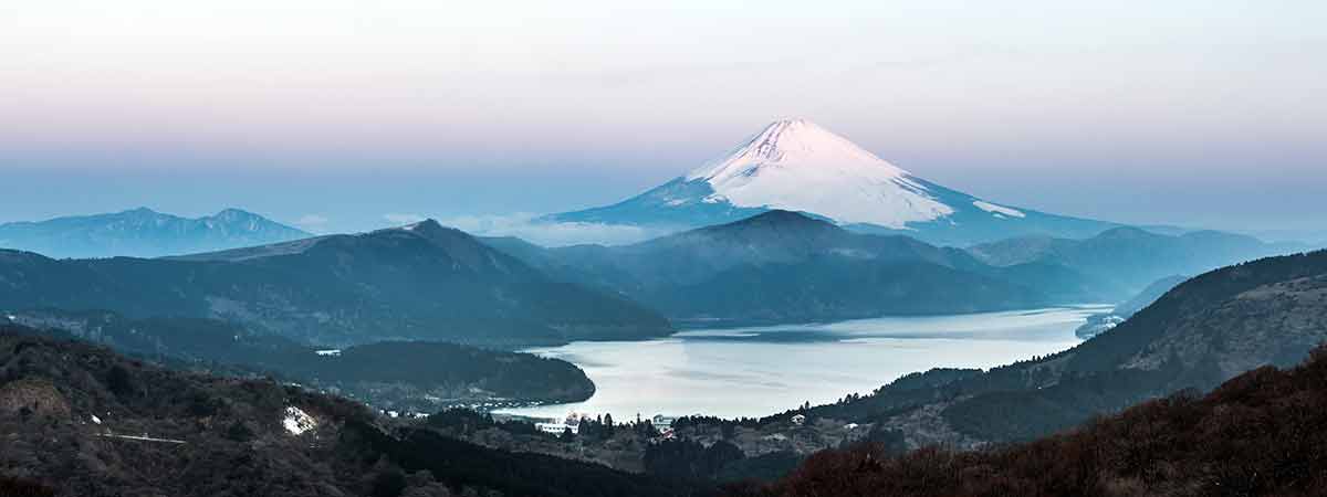 day trips from tokyo hiking Fuji mountain in Hakone