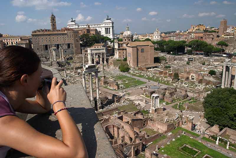 famous Italian landmarks roman forum