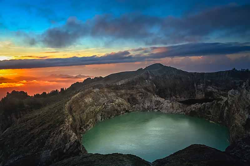 famous landmark in indonesia kelimutu crater lakes