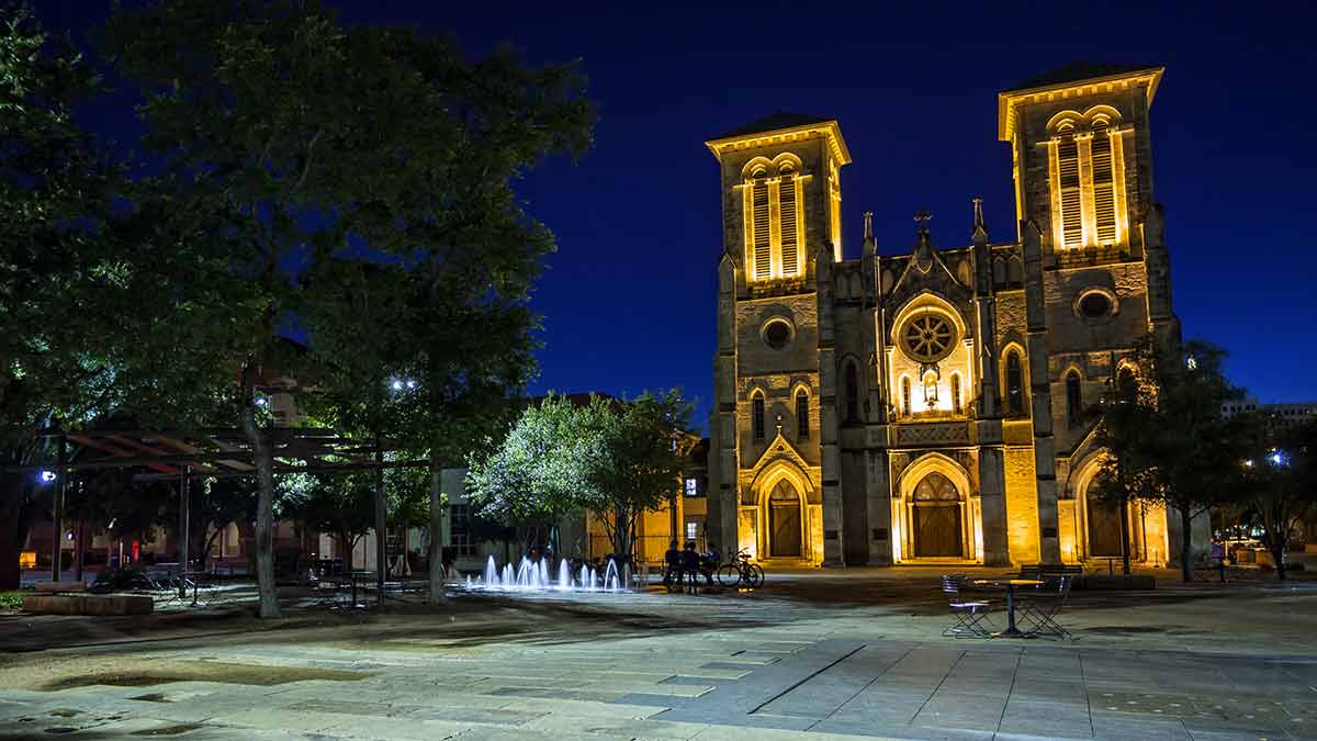famous landmarks san antonio san fernando cathedral lit up at night