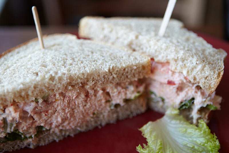 food-in-canada lobster sandwich