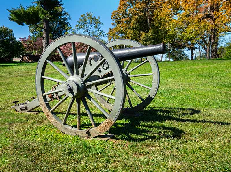 cannon on the former grounds of the fredericksburg battlefield