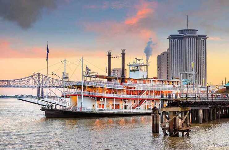 20 things to do in New Orleans beyond Bourbon Street New Orleans Paddle Steamer In Mississippi River In New Orleans