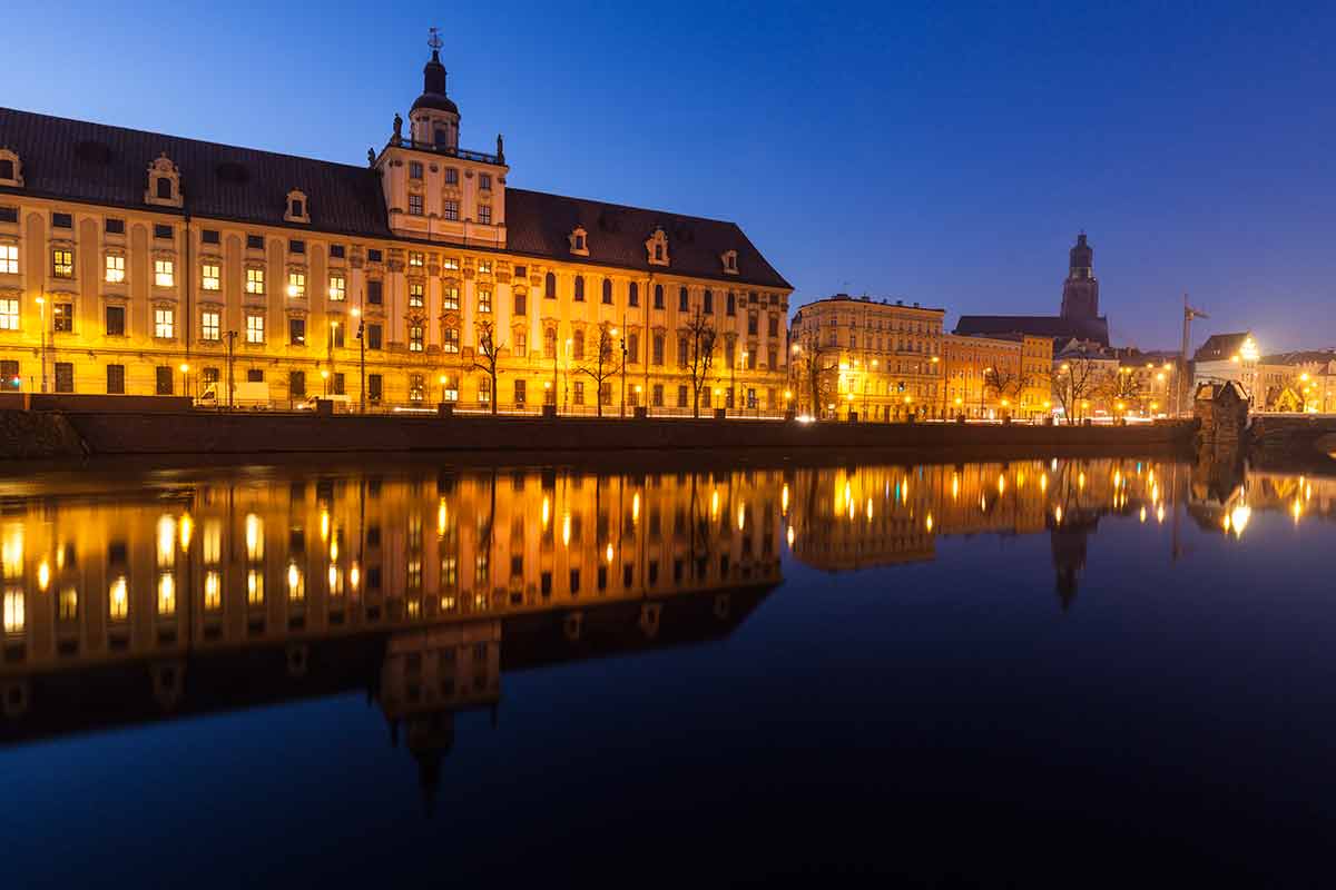 Wroclaw University and St. Elisabeth's Church reflected in the water