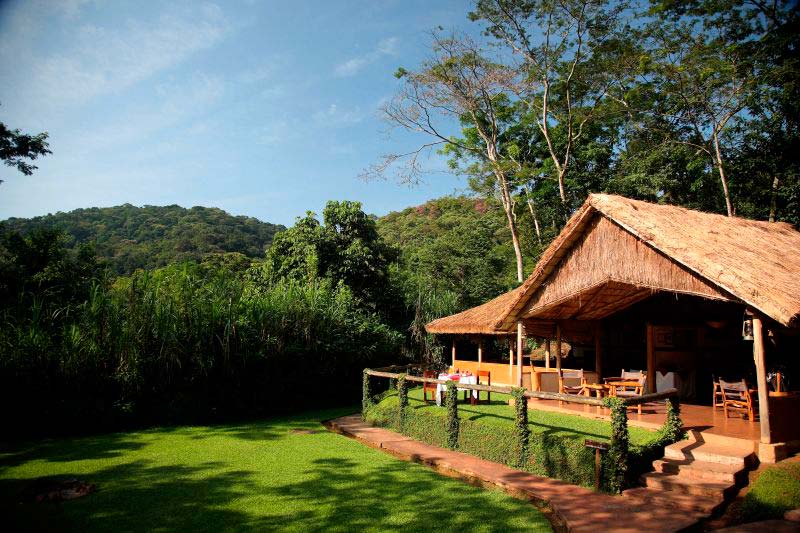 glamping in Africa in Vwindi