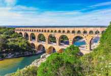 France Landmarks That Will Take Your Breath Away historic landmarks in france pont du gard