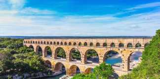 France Landmarks That Will Take Your Breath Away historic landmarks in france pont du gard