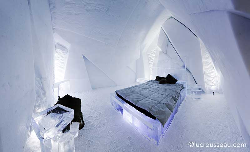 Quebec ice hotel room