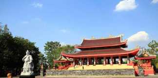 Indonesia’s Most Beautiful Landmarks Revealed indonesia landmark chinese temple