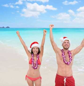 Happy Christmas Holiday - Couple On Hawaii Beach